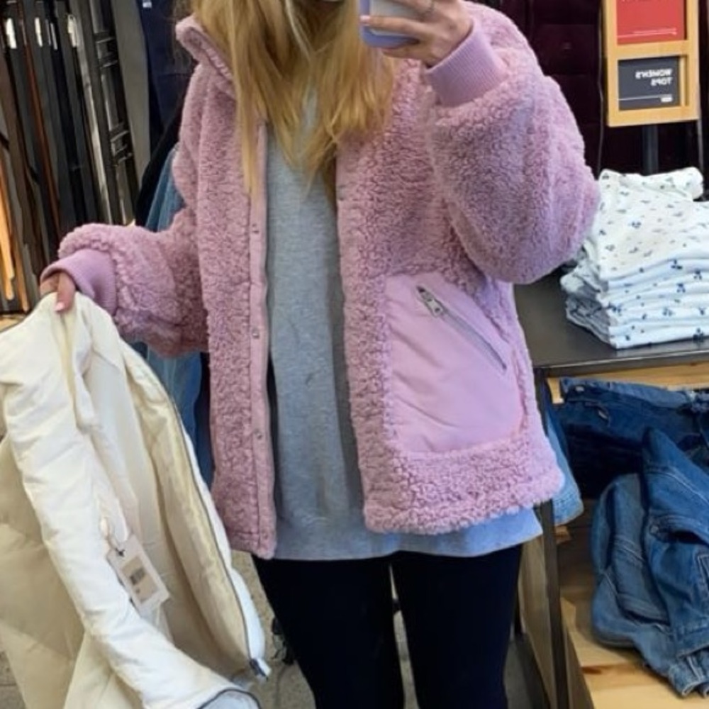 Levi’s Fuzzy Jacket - Picture 6 of 6